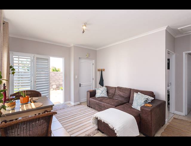 2 BEDROOM FREESTANDING SOLD IN SUNNINGDALE